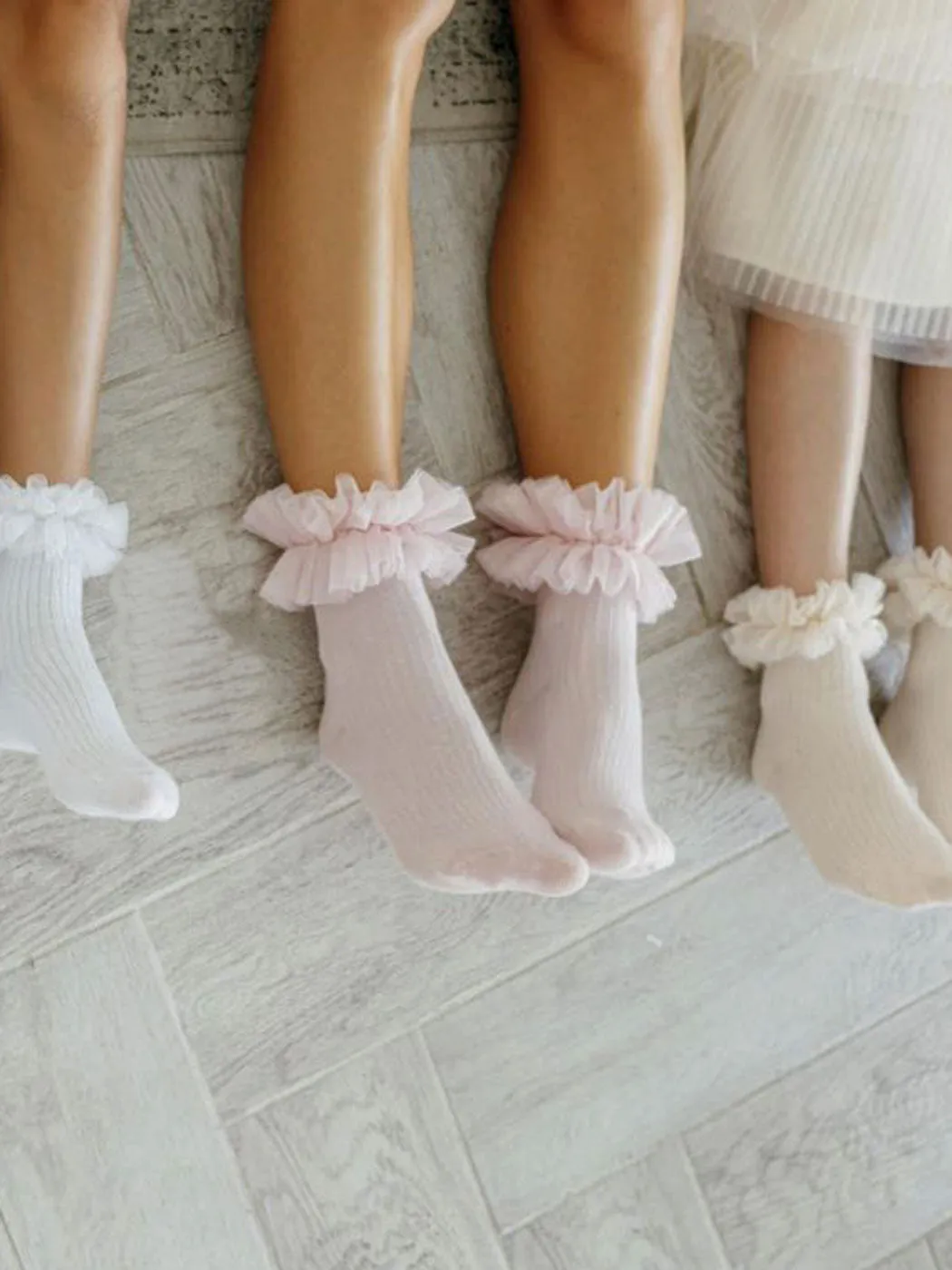 NENA BEBE girl's ribbed socks with tulle ruffle-5039 ecru