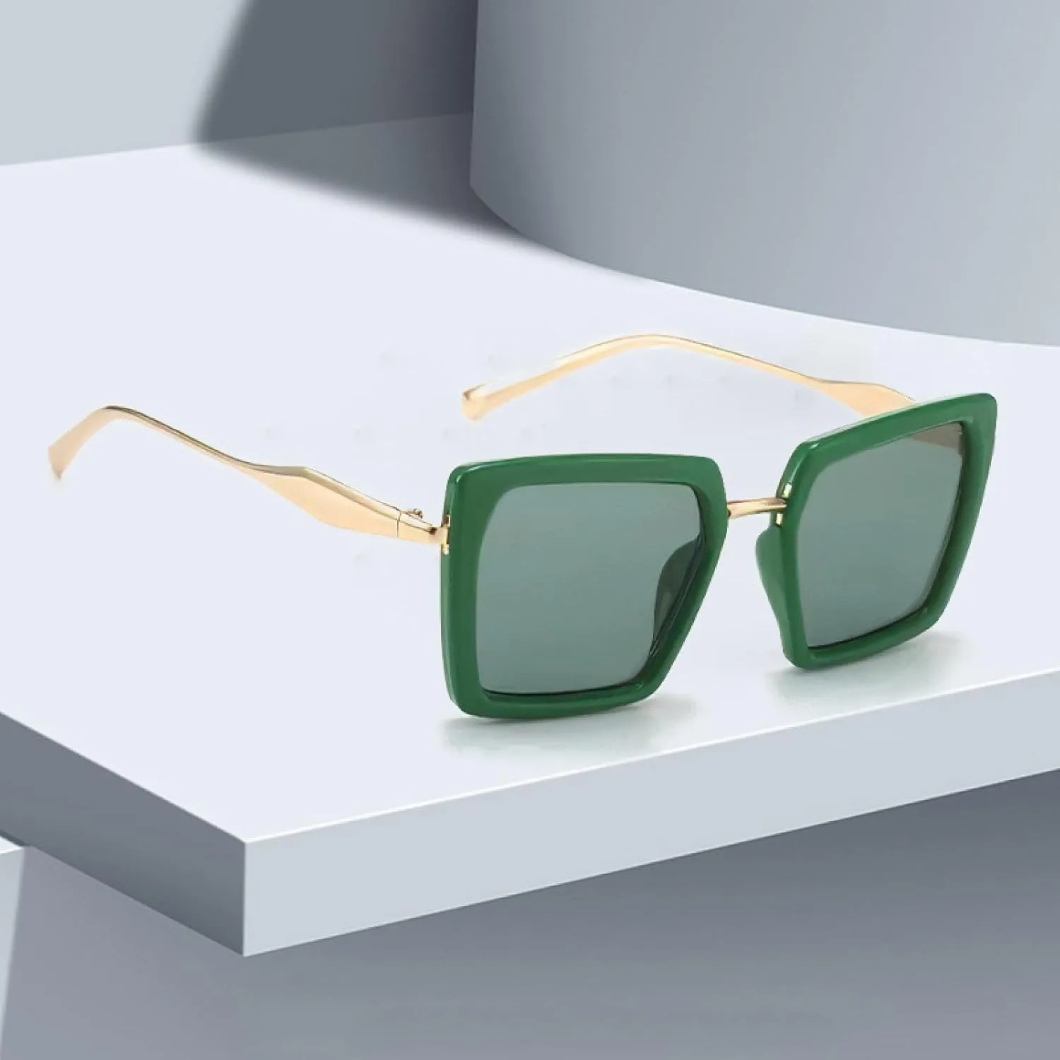 Vintage Sunglasses for Women Green Golden Fashionable Glasses High-end
